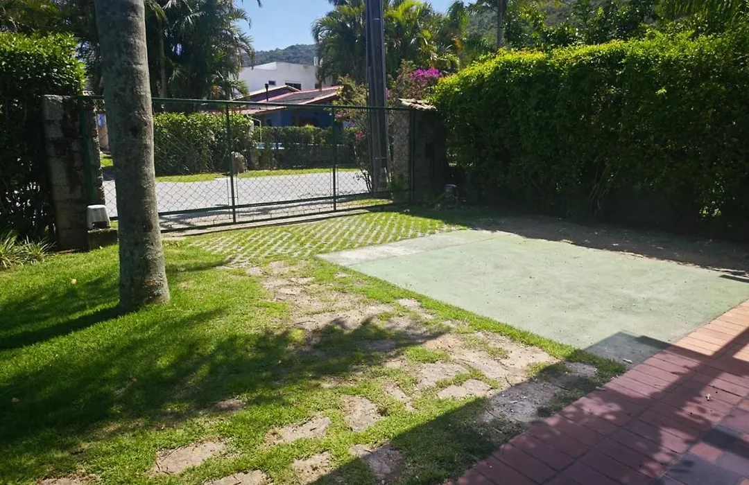 C146 Casa De 3 Suites Com Piscina Em Condominio Fechado Na Praia Cachoeira Em Florianopolis-1