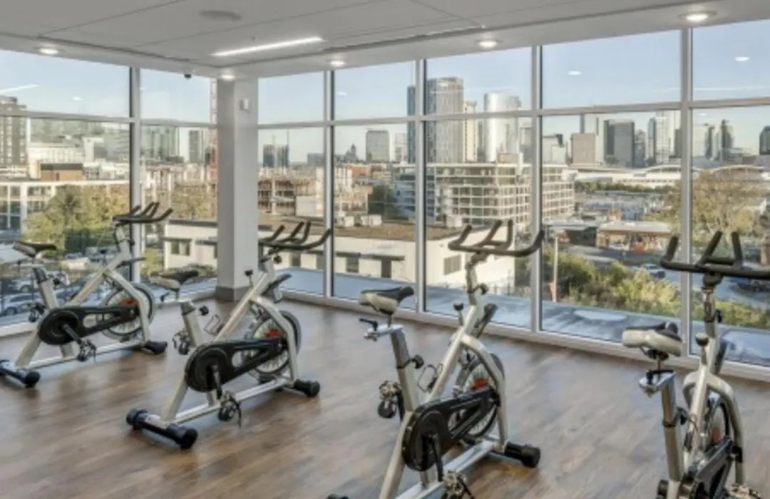 Posh Castle Nashville Pool Gym Parking-1