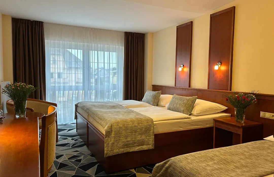 Primavera Hotel & Congress Centre-1