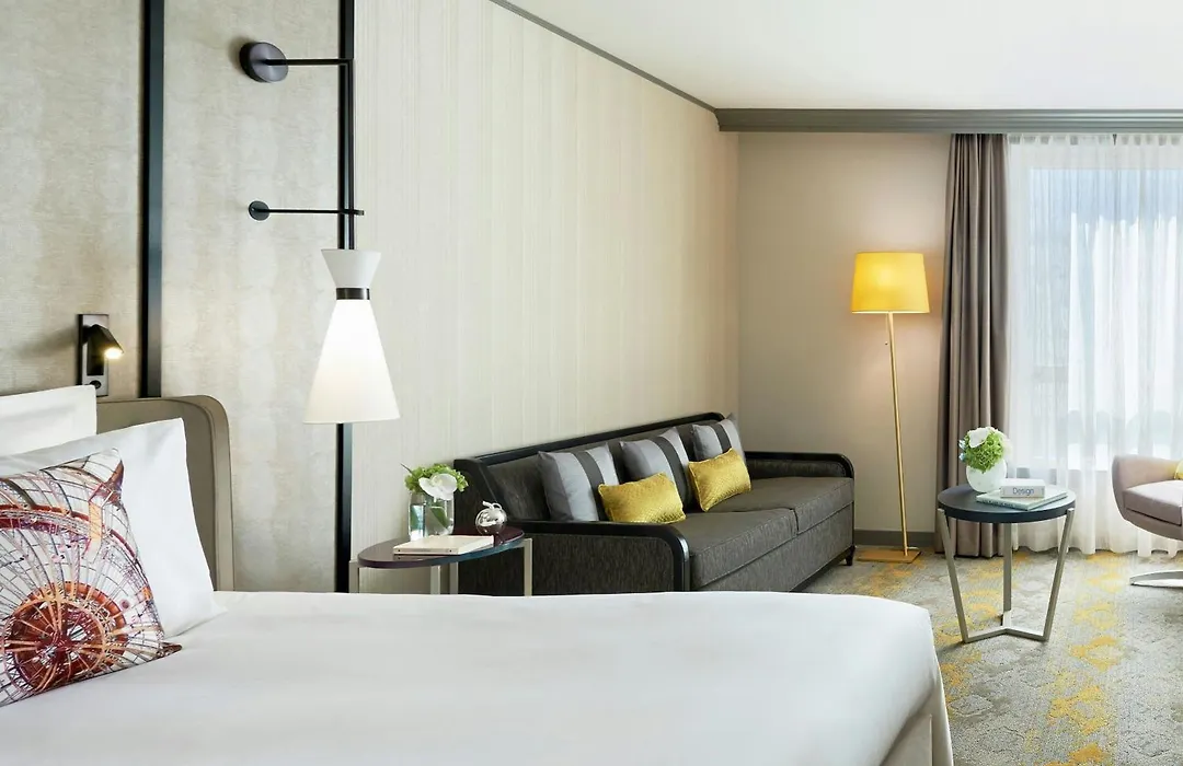 Renaissance Paris La Defense Hotel-1