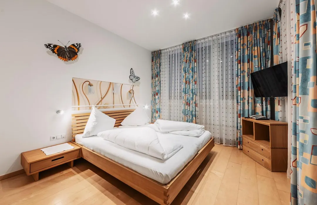 Hotel Dominic-1