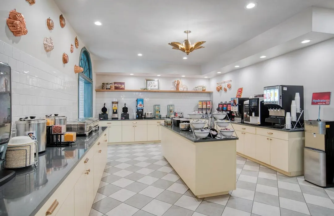 Best Western Plus French Quarter Courtyard Hotel-1