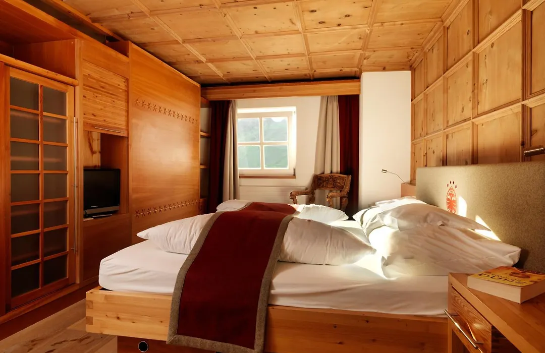 Hotel Goldener Adler-1