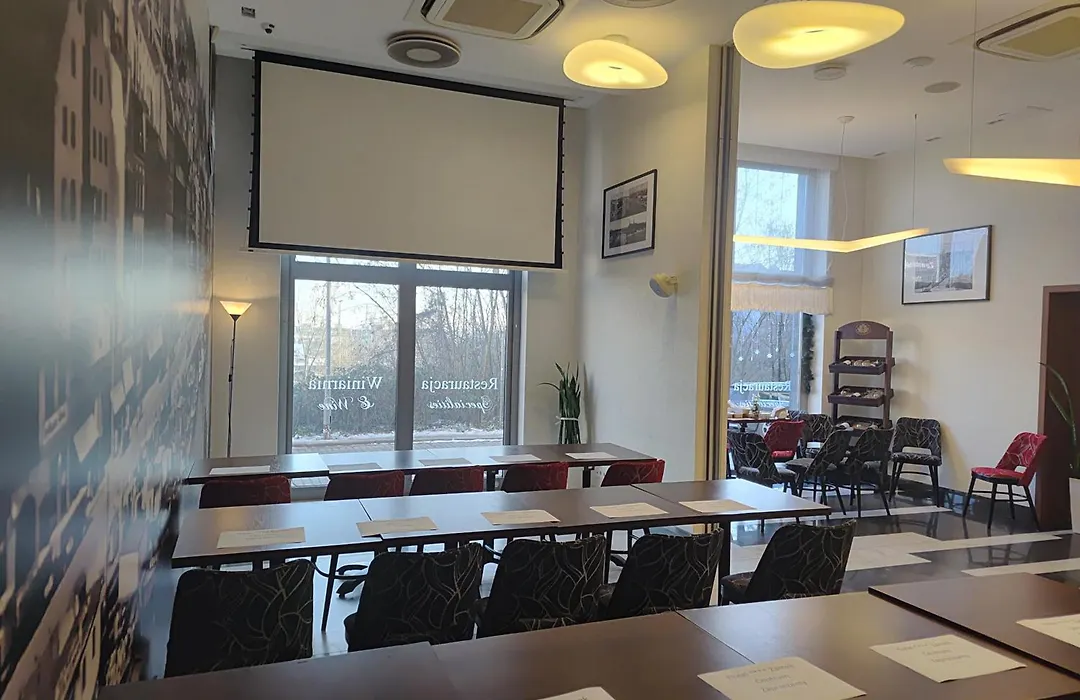 Hotel Zamek Centrum-1