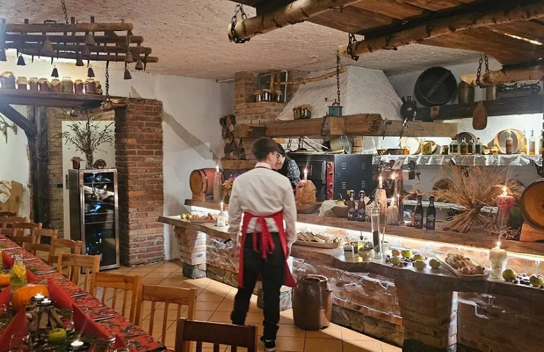 Rezydencja Bialy Jar-1