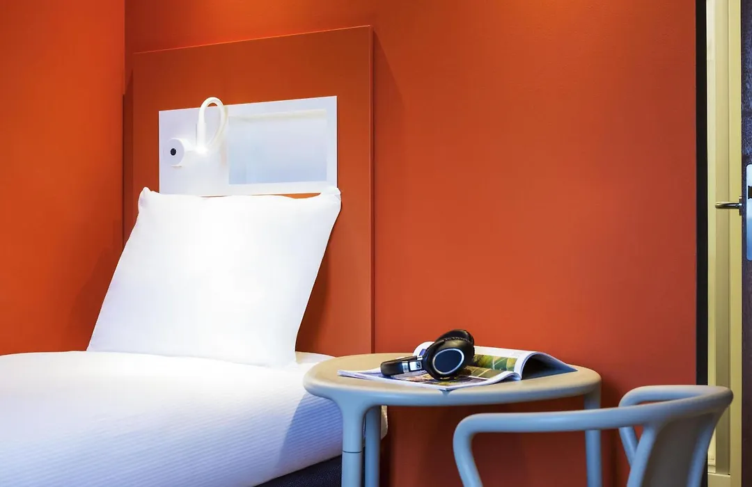 Ibis Budget Rotterdam The Hague Airport-1