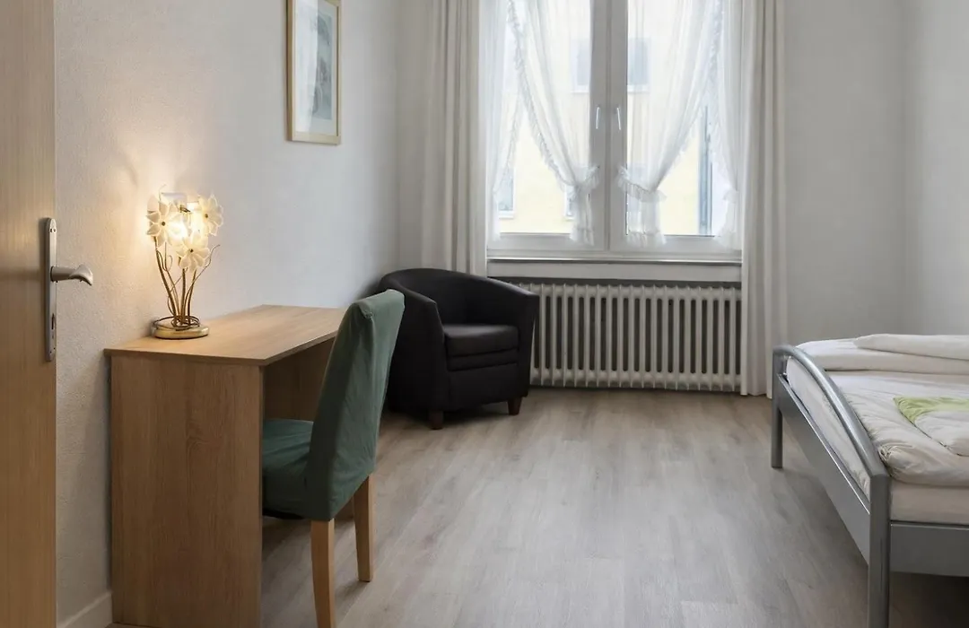 Hotel Haus Schwan Köln-1