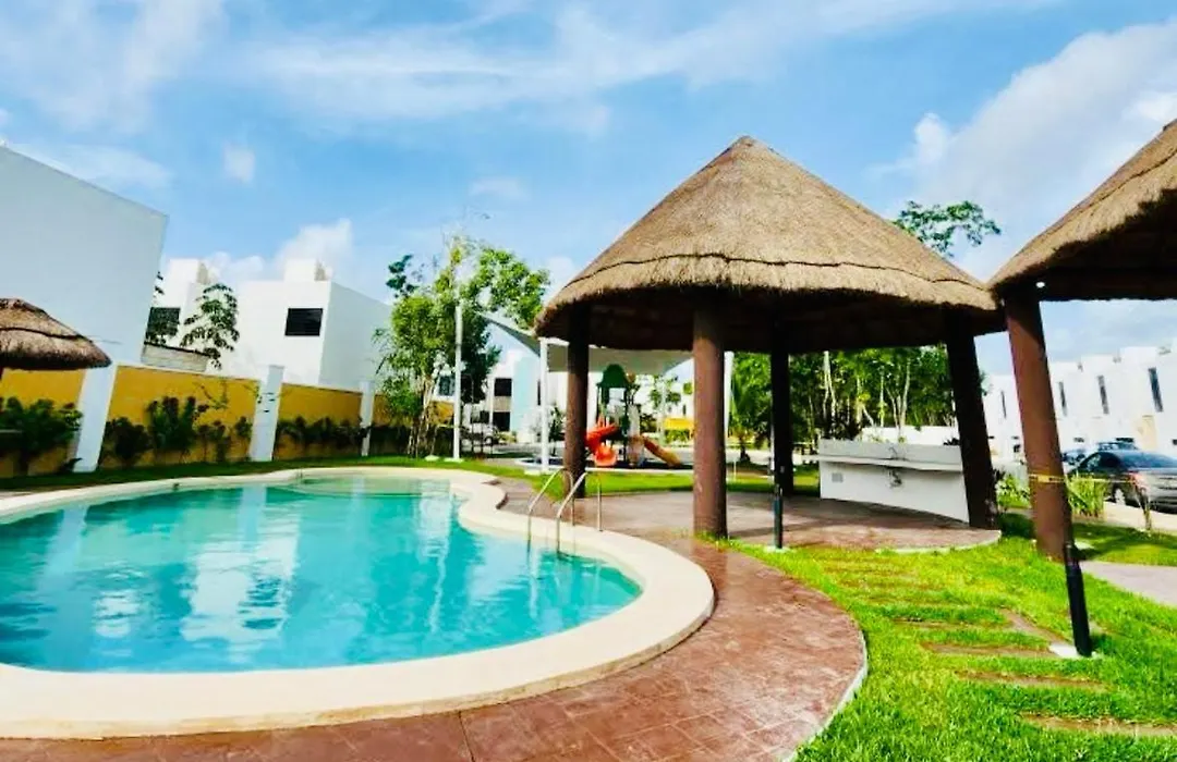 Casa Aaks-1