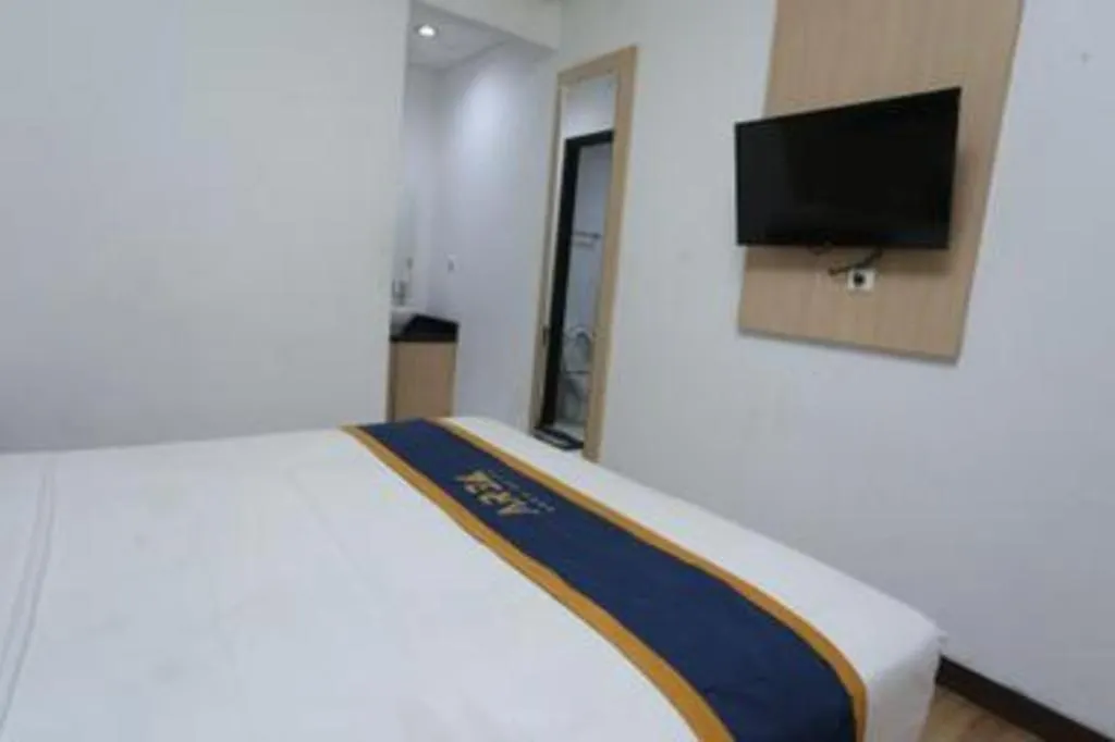 Kingstone Hotel-1