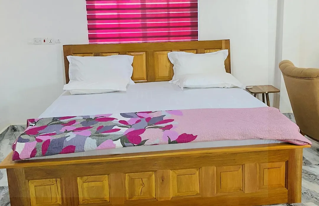 Es Skyway Hotel-1