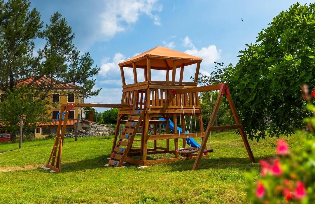 Vila Azzura - Buje By Villas Guide-1