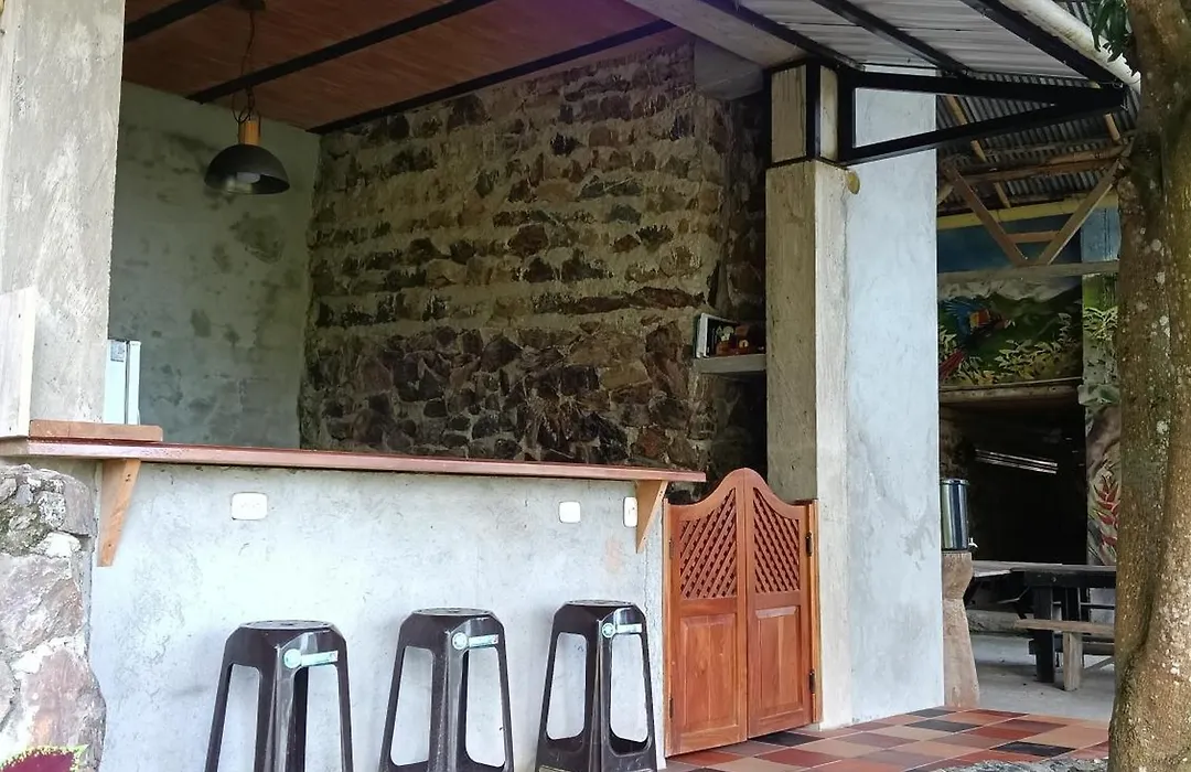 Casa En La Montana Marinca-1