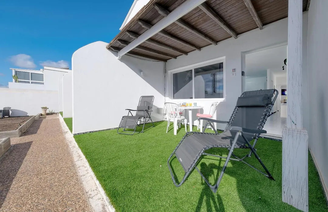 Suite Helios - 500M To The Beach By Lanzarote Vacation Homes-1