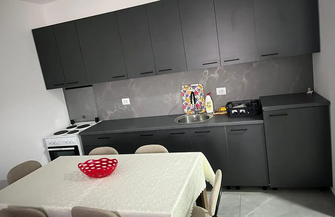Dauti Apartment - Near City Center-1