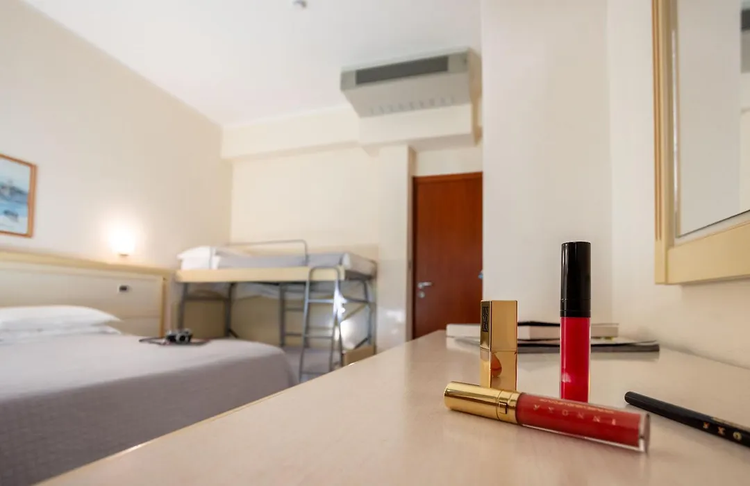 Hotel Zeus-1