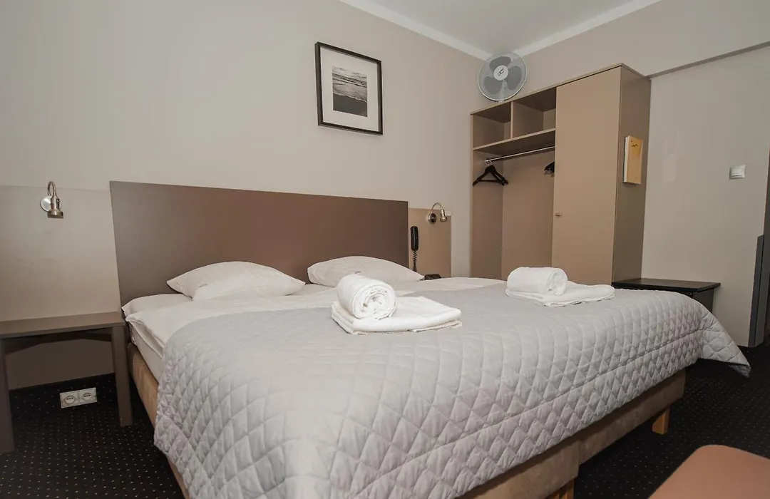 Hotel New Skanpol-1
