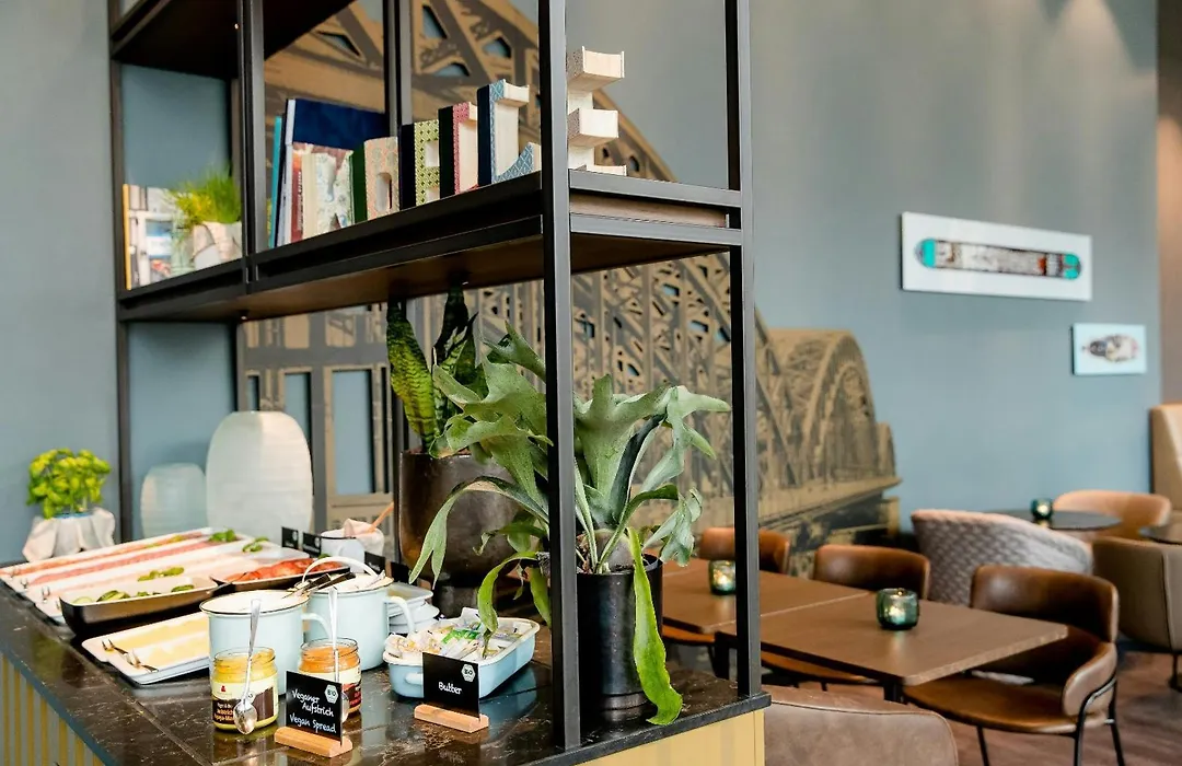 Motel One Köln-Waidmarkt-1