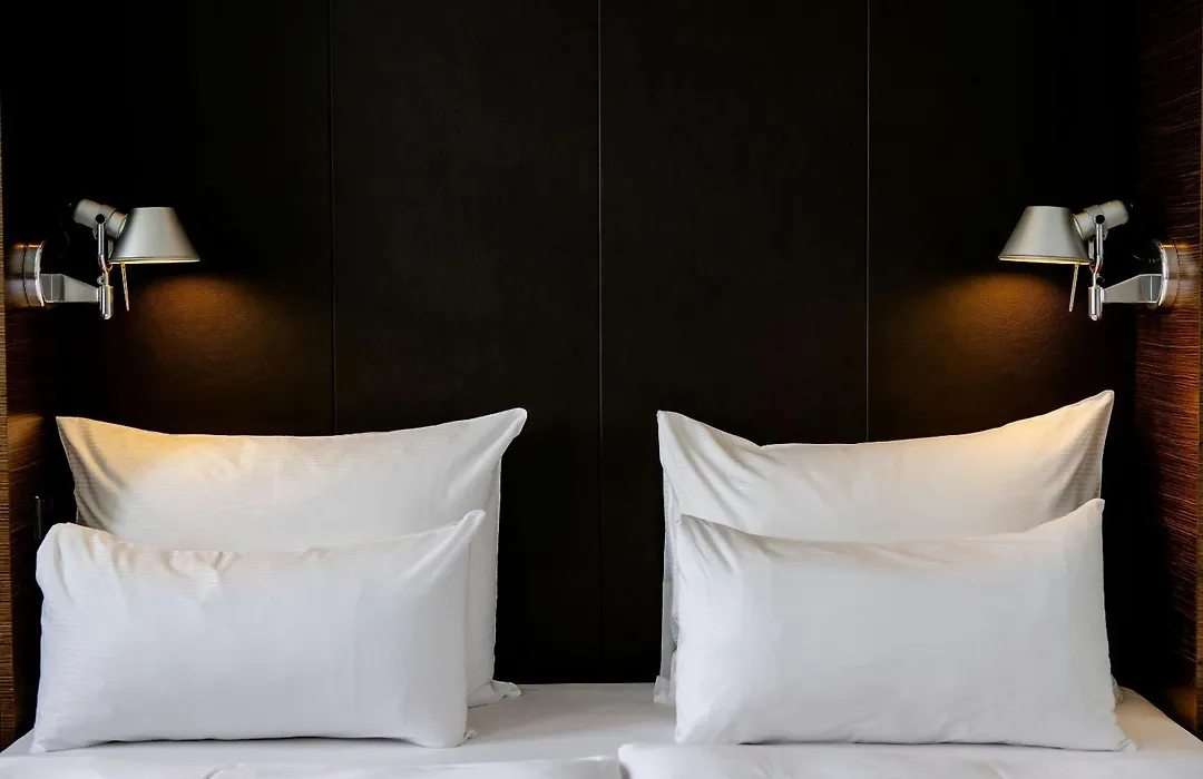 Motel One Prague-Florentinum-1