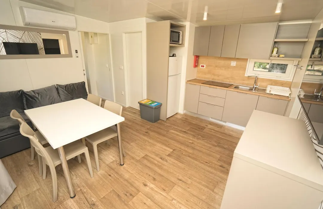 Mobile Homes Camping Kovacine-1