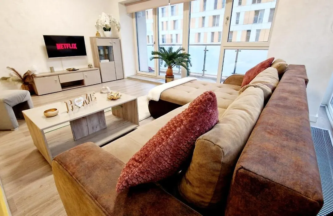Aristocrat Sunset Panorama - Skyview Central Apartment-1