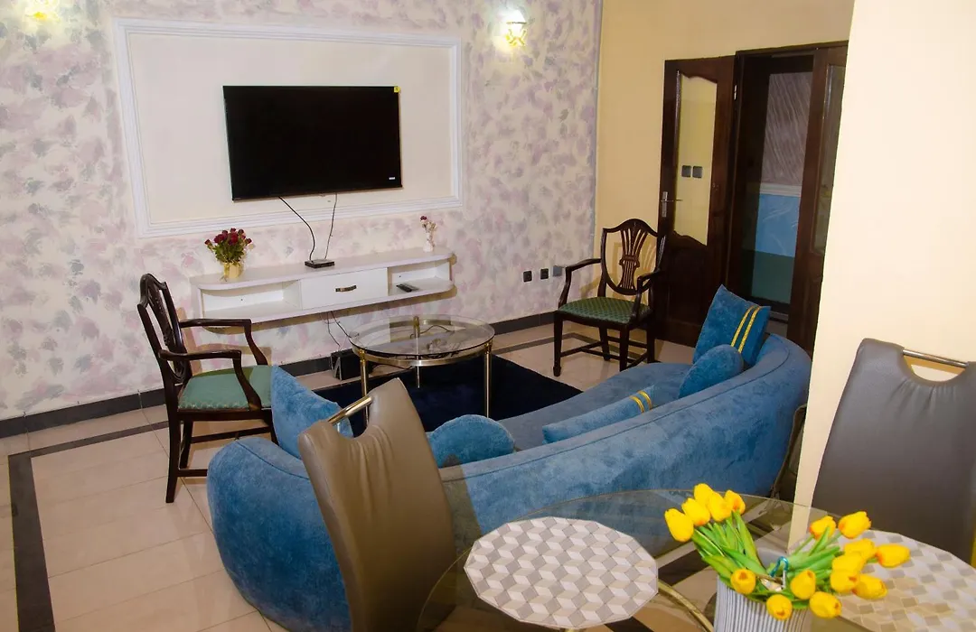 Appartements Meubles Elegants Et Spacieux A Tradex Ahala - Yaounde-1