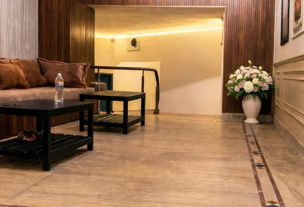 Hotel Vk Palace Completly Family Stay #Neartaj#Luxurystay-1