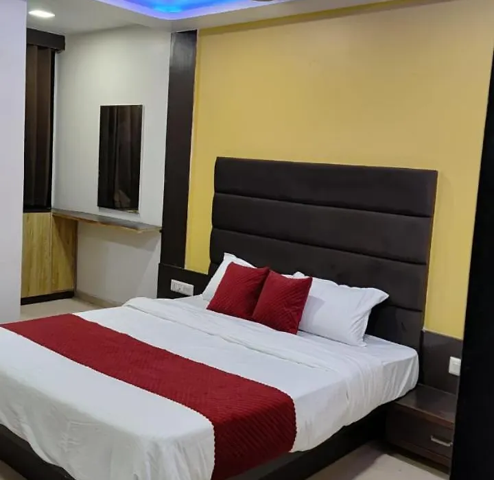 Hotel Sarovar Grand-1