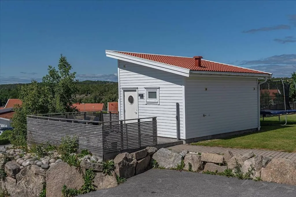Stroemstad Fornminnesvaegen 14-1