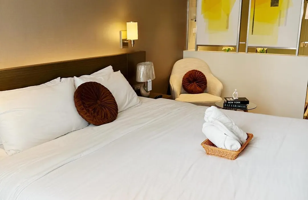 Metro Suites At Novotel Suites Acqua-1