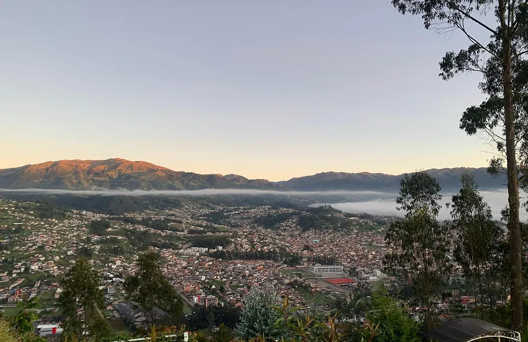 Casa Con Vista Unica A 10 Minutos De Cuenca-1