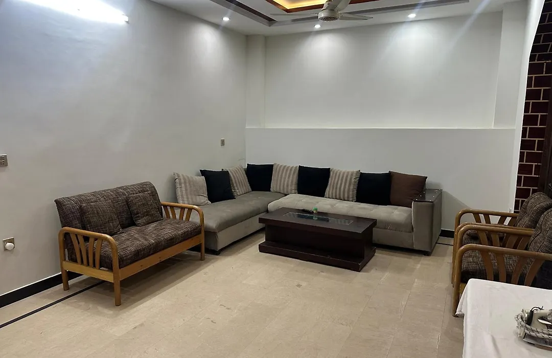 Mir House-1