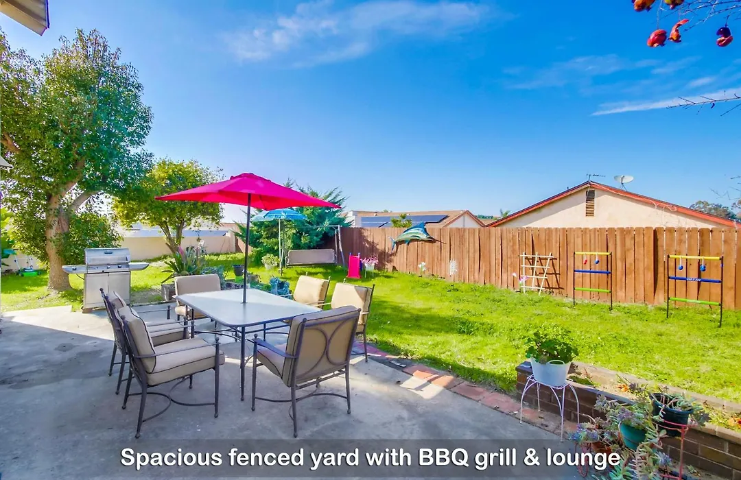 Entire Private Home With 4 Bedrooms - 3 Bathrooms, Big Yard, Garage, King Bed, Crib, Available Now-1