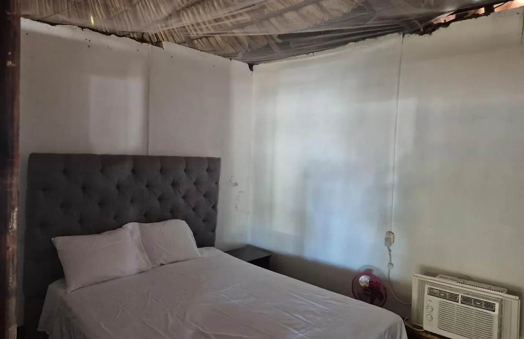 Hostal El Paredon-1