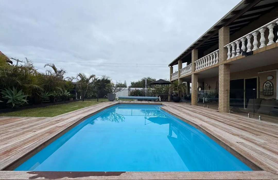 Ocean Oasis- Amazing Location!-1