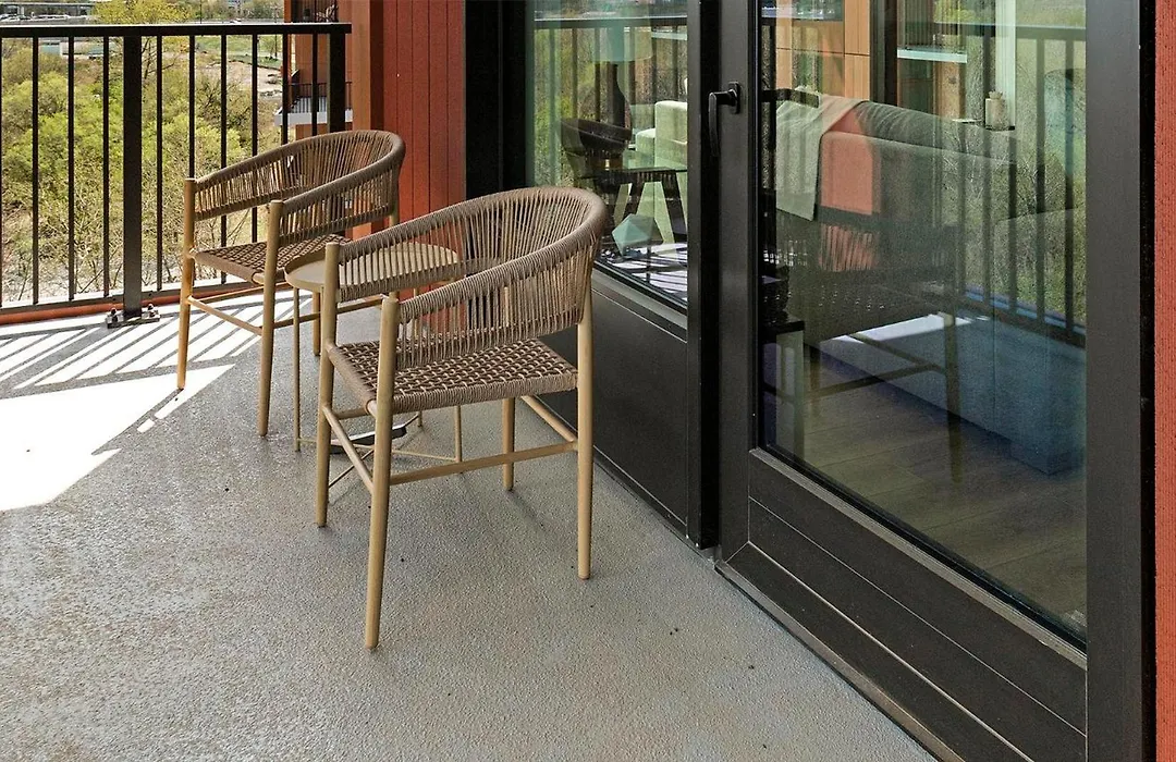Landing Stunning 2Bd Courtyard Rooftop Lounge-1