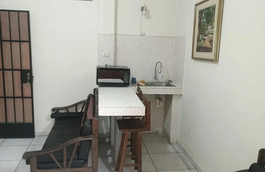 Quiet Tacna Guest House-1
