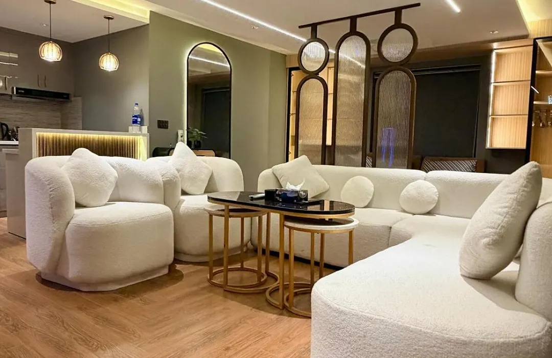 Modern Luxury Haven In The Heart Of The City-1