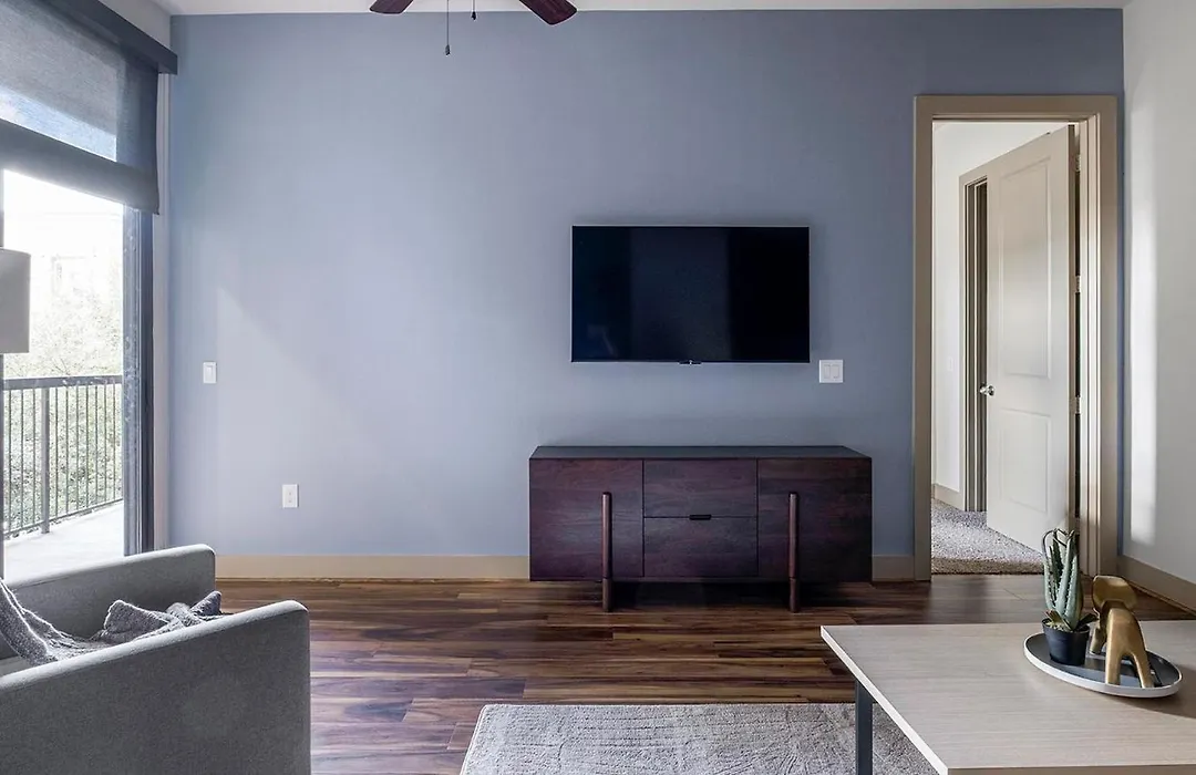 Landing Chic 2Bd Pool Game Room-1