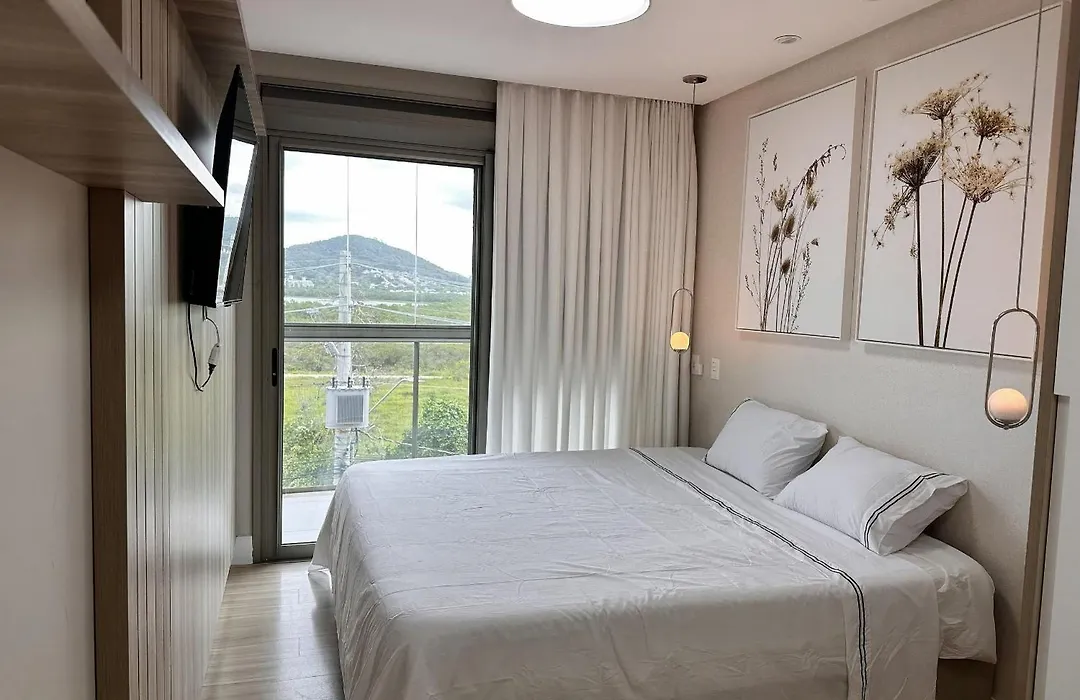 Vista Incrivel + Piscina Borda Infinita | 2 Suites-1