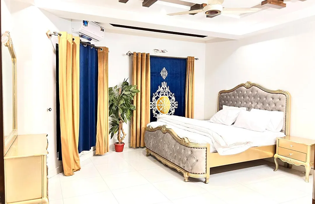 Luxury Apartment Hotel-1
