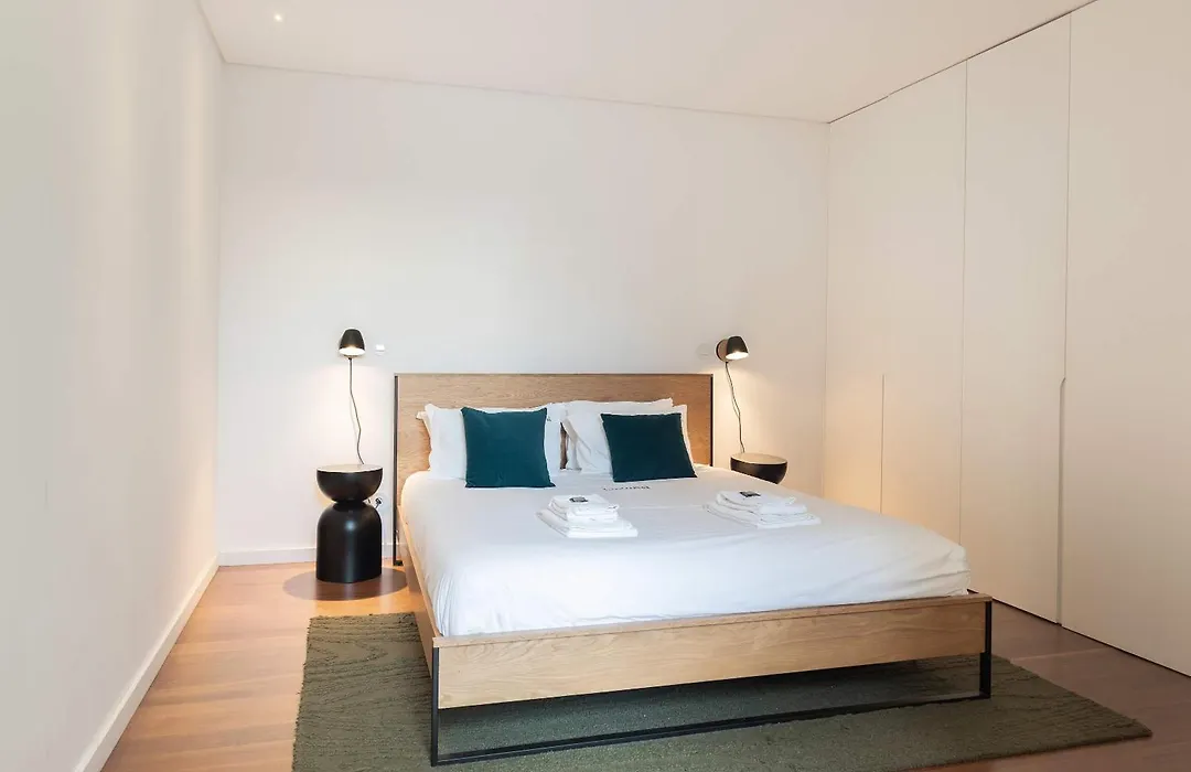 Liiiving In Porto - The Prestige Apartment C-1