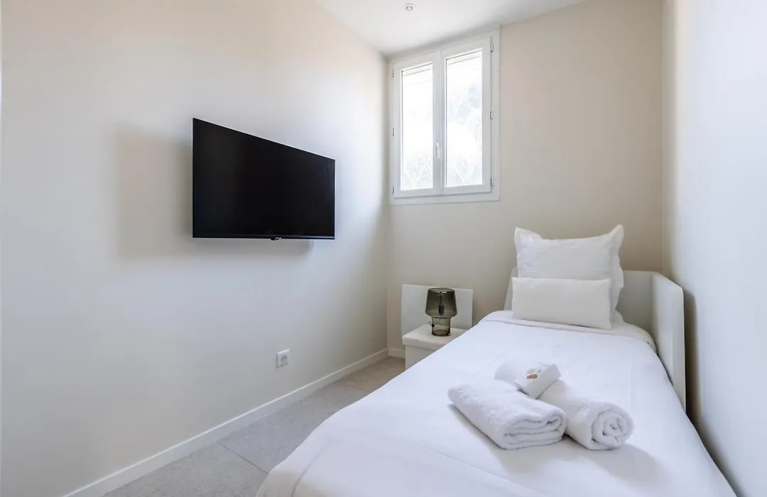Modern 2 Chambres-Terrasse-Pointe Croistte-Palm Beach A2B267-1