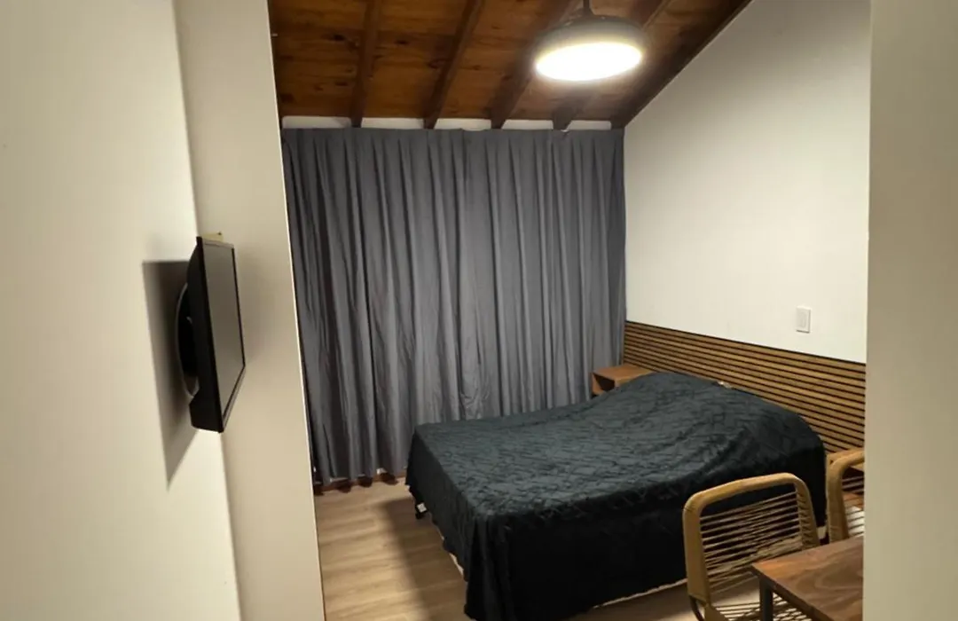 Colonial Suites-1