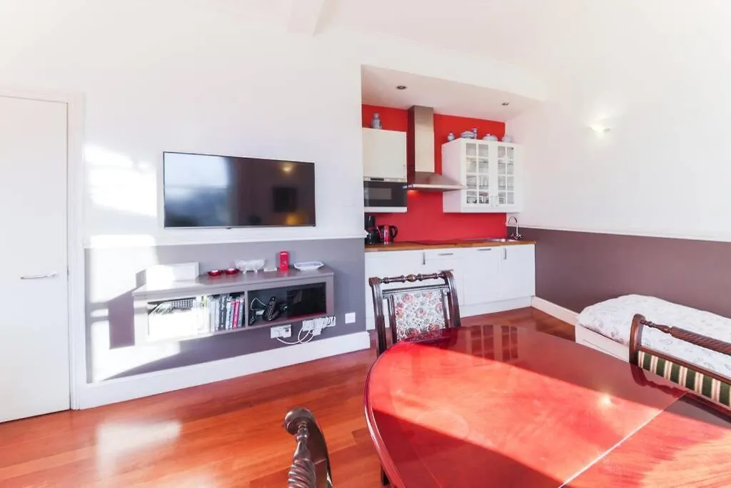 Charming Apartment In Historic Area Of St Paul'S-1