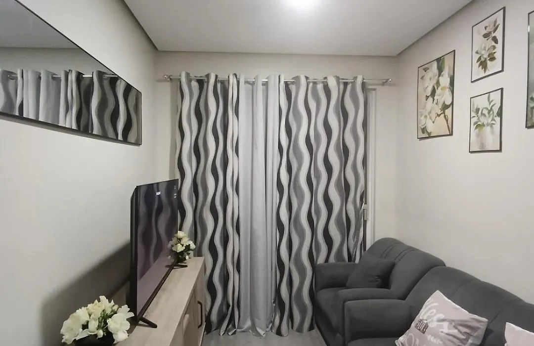 Your Cozy Home Near Town-1