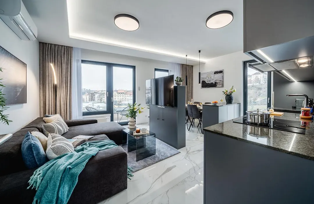 Prague Days - Two Bedroom Apartment With Garage, Ac, Terrace And Balcony In Vinohrady-1