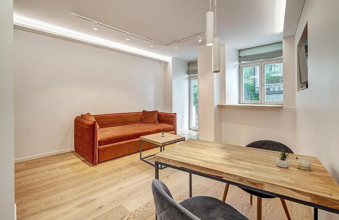 Center Apartment Near Hillton With Self Check-In-1