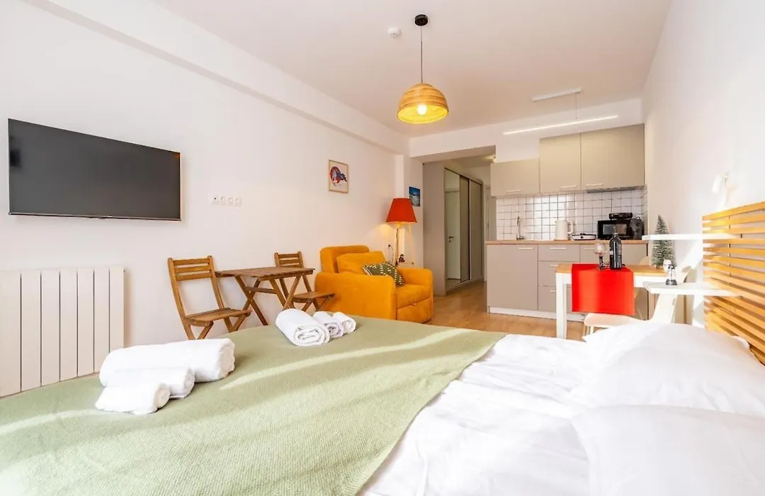 Evdo Apartments Twins Cozy Room-1