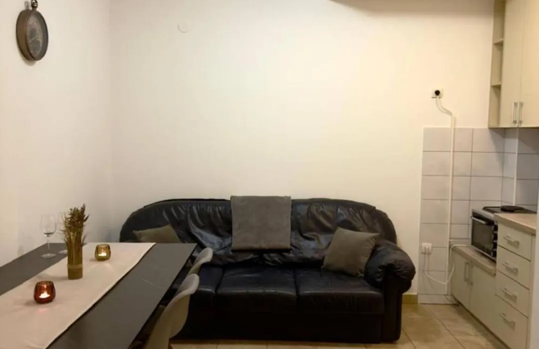 City Love Apartments Budva - Parking-1