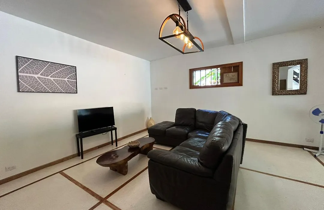 Casa Joy - 3 Apartment Villa In The Hills Of Santa Teresa-1
